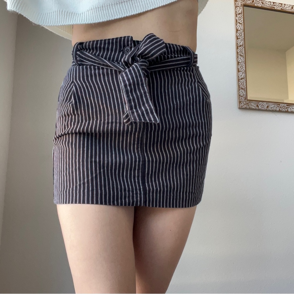Urban Outfitters Stripped Mini Skirt Size XS